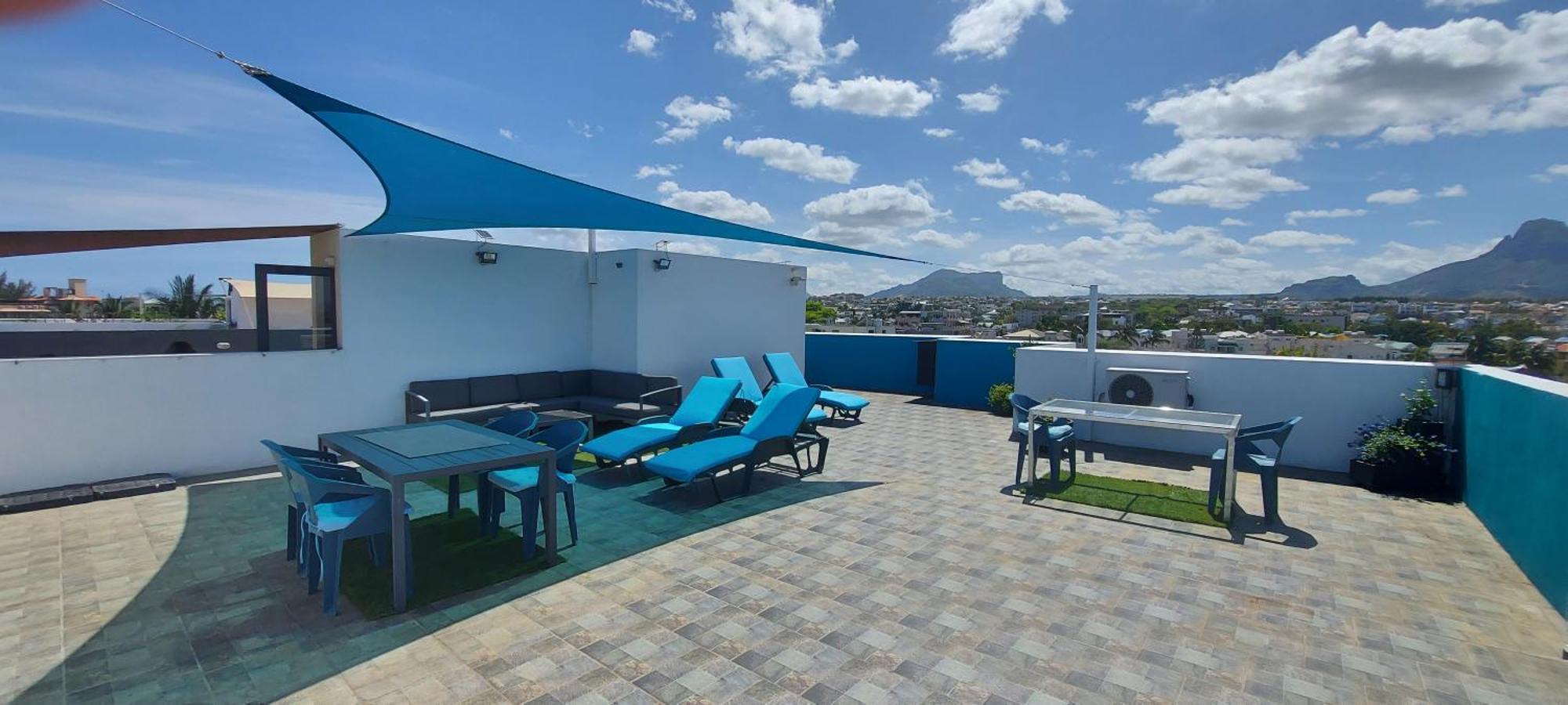 Flic En Flac Beach Penthouse Екстериор снимка